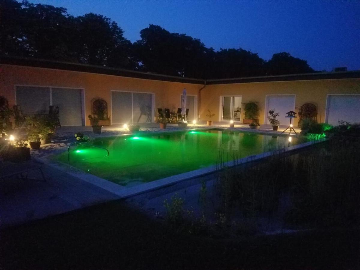 Ferienhaus Zum Imker Velten Eksteriør bilde